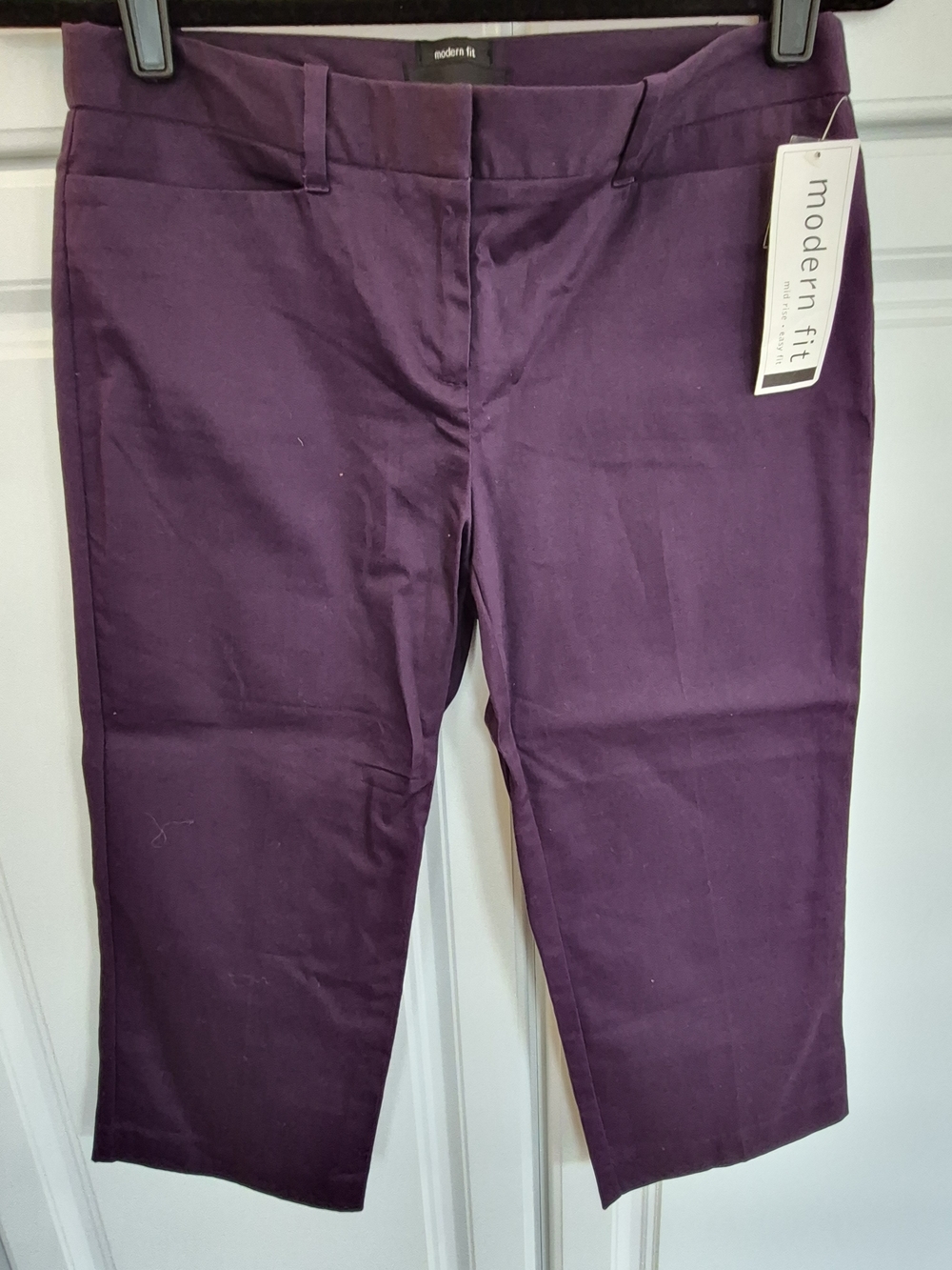 NWT Plum Colored Capri Size 2